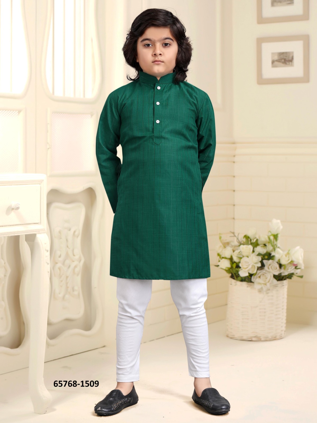 GREEN